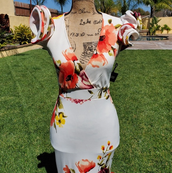 Floral dress - Picture 2 of 6